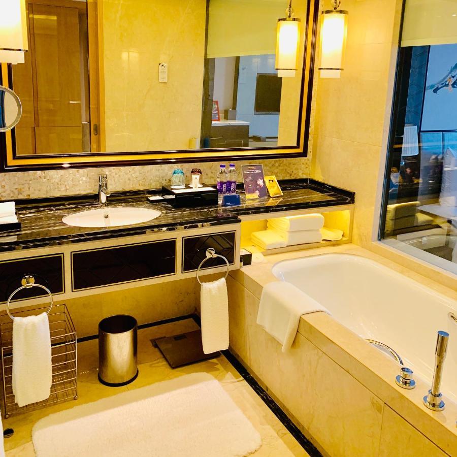 Wanda Realm Guangzhou Zengcheng Hotell Exteriör bild